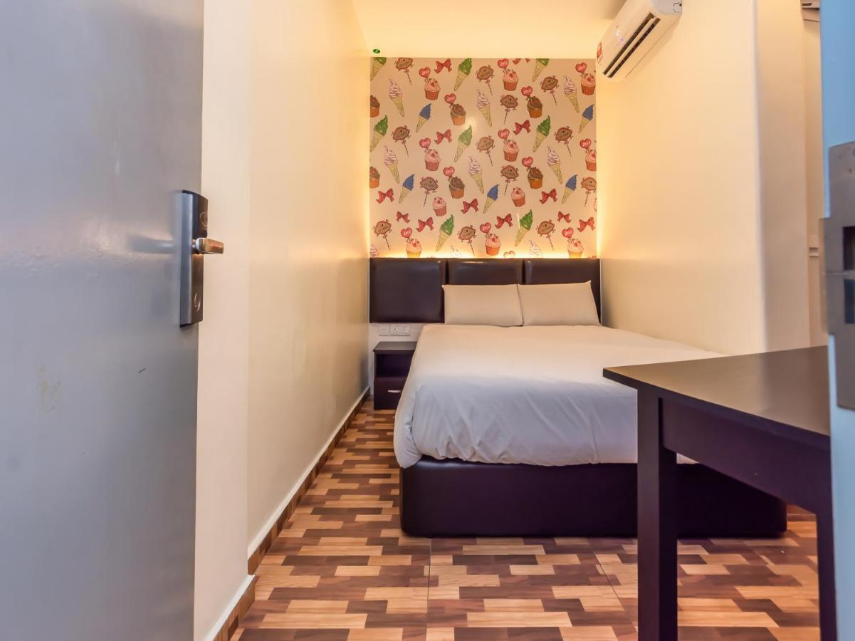 Gold City Hotel Malacca Exterior photo